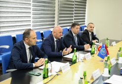 Председатель Следственного комитета РА встретился в Тбилиси с руководителем Следственной службы Министерства финансов Грузии